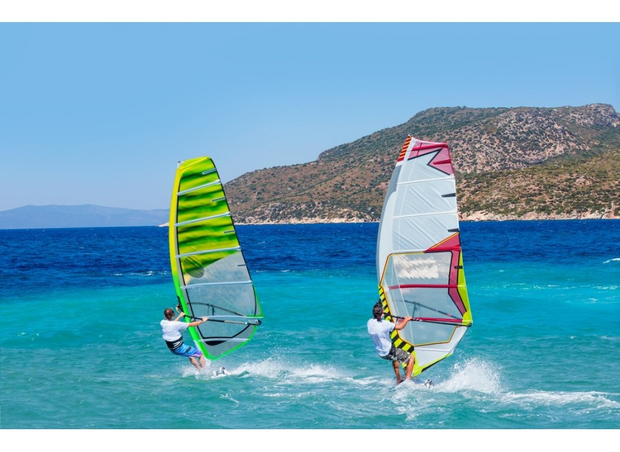 Dove fare windsurf in Europa? Le mete imperdibili